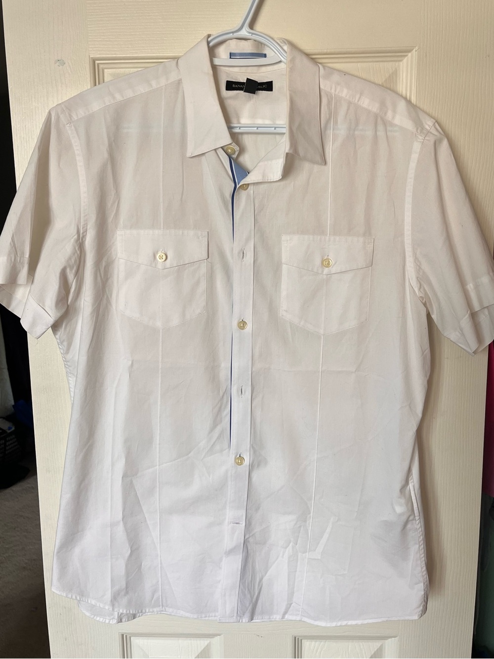 Men’s Banana Republic White Short-Sleeve Button-Down Shirt